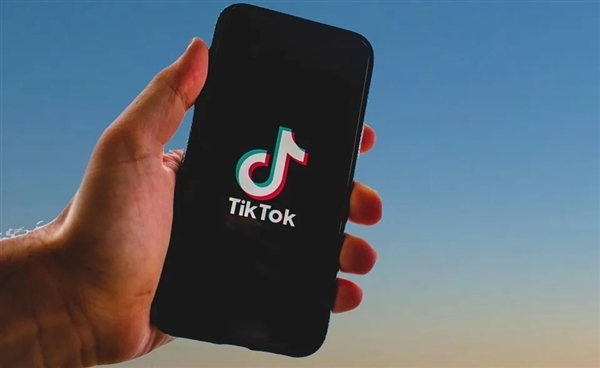 特朗普提议，降低对华关税以换取TikTok出售协议达成交易