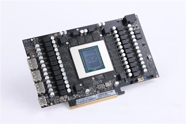 新星曜 放肆AI|影驰GeForce RTX 5090 D 星曜LUNA OC显卡评测