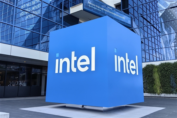 Intel新CEO陈立武精简管理层与芯片部门，直接向其汇报
